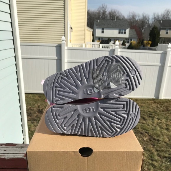 UGG BAILEY BOW II - Picture 6 of 8